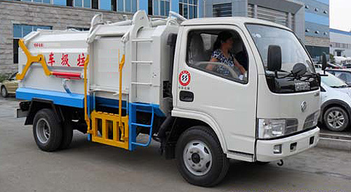 东风小金霸侧装式压缩垃圾车