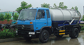 东风145真空吸污车