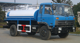 吸粪车